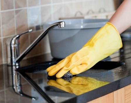 Guest-ready short-let kitchen and living room cleaning in Canary Wharf