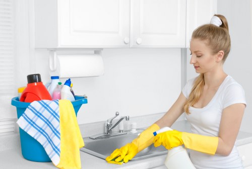 Deep carpet cleaning for busy Canarywharf homes and offices
